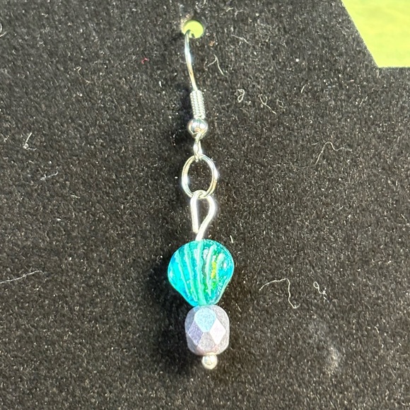 Seashell Earrings - Picture 4 of 4